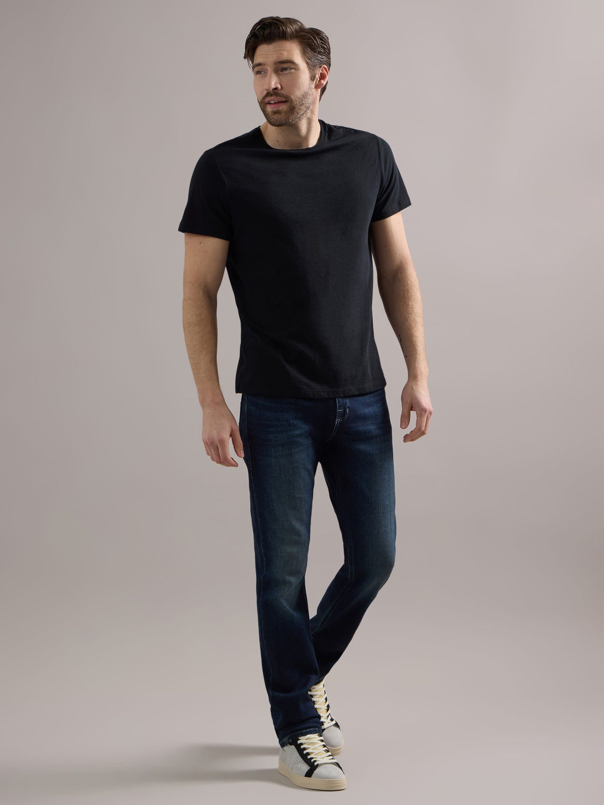 Colburg Slim Straight Jean