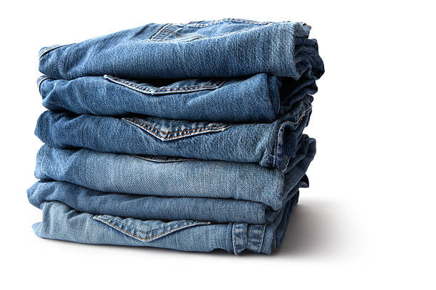 What is denim? The Complete Guide will tell you aboute fabric, types, and uses