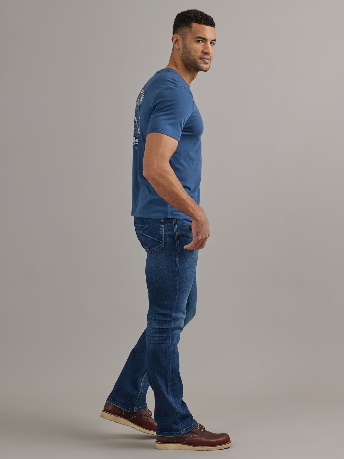 Side profile view of Rock & Republic Henlee bootcut jeans in Hall of Fame highlighting classic sculpted bootcut silhouette.