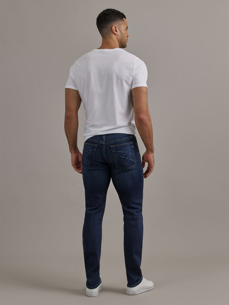 Colburg Slim Straight Jean