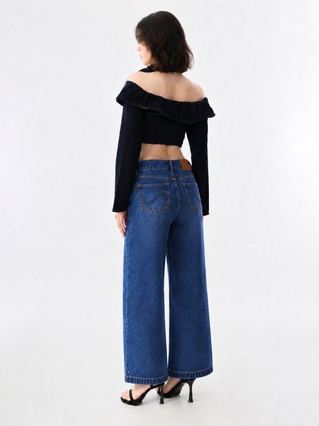 R Pocket Wide Leg Jeans
