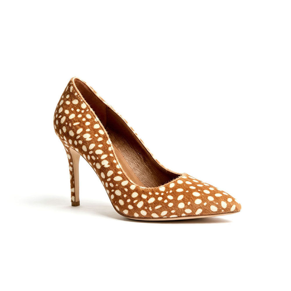 Spotted Pointed Toe Pump