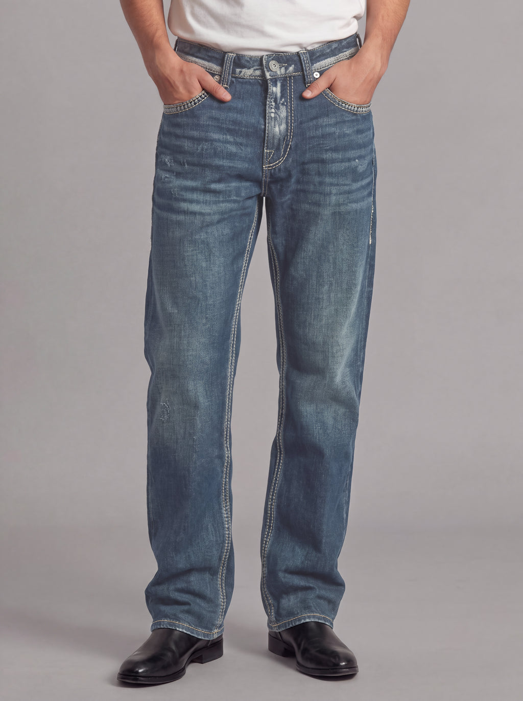 Neil Angular Back Pocket Straight Jean