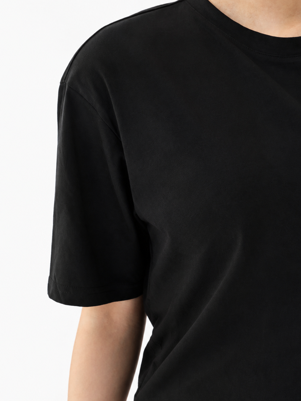 Lace Hem Fitted T-Shirt