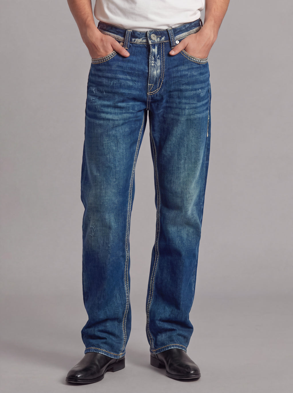 Neil Angular Back Pocket Straight Jean