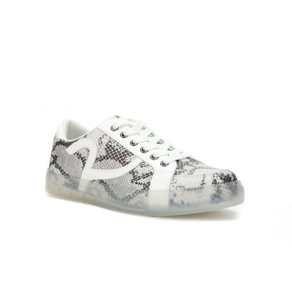 Distressed Low Top Sneaker