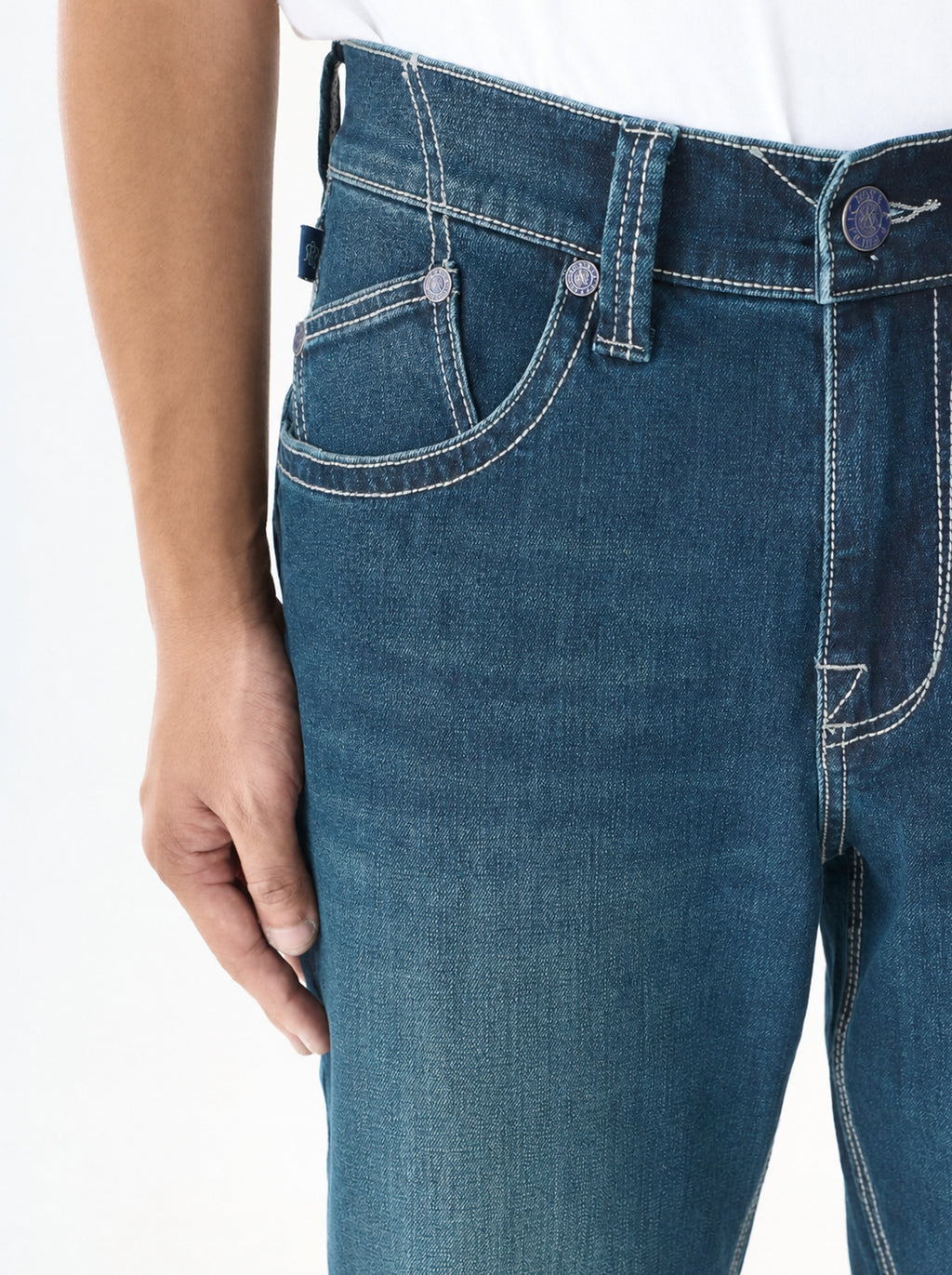 Neil Mid Rise Embroidered Straight Jean