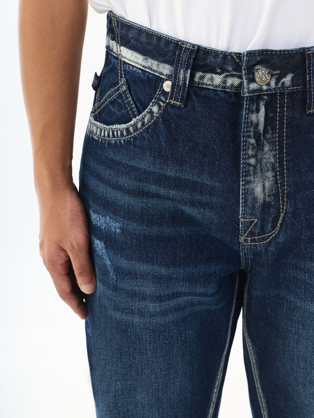 Neil Angular Back Pocket Straight Jean