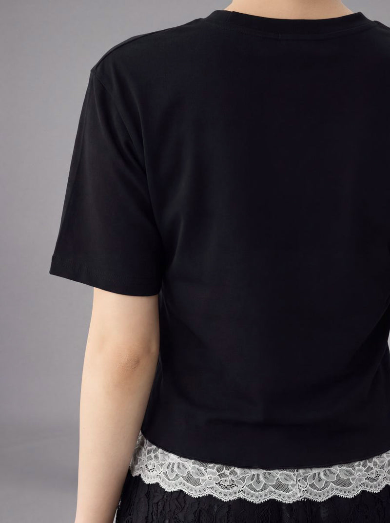 Lace Hem Fitted T-Shirt