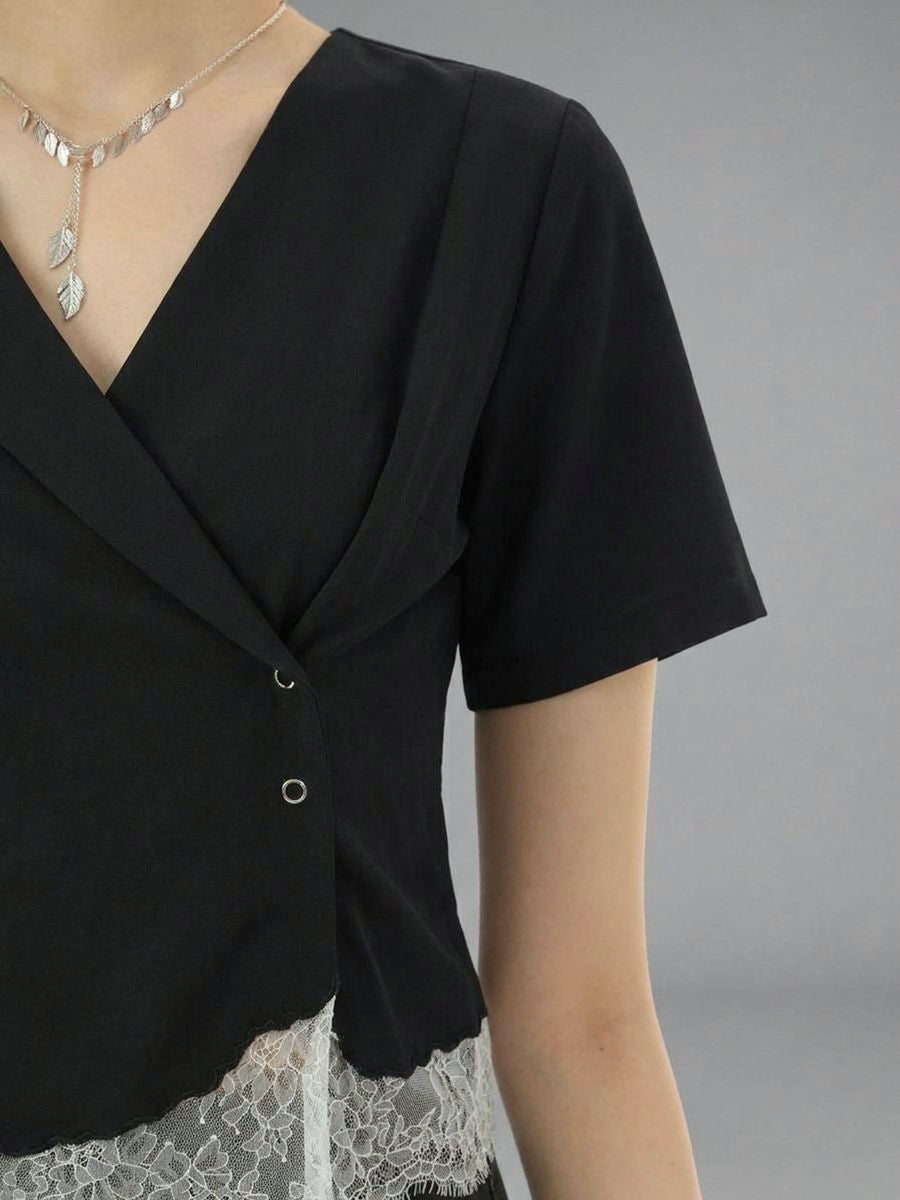 Lace Hem Fitted T-Shirt