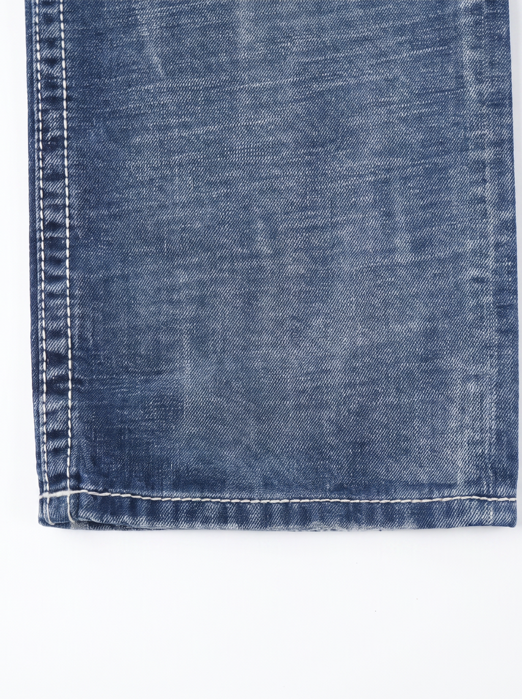 Neil Crest Embroidered Straight Jean