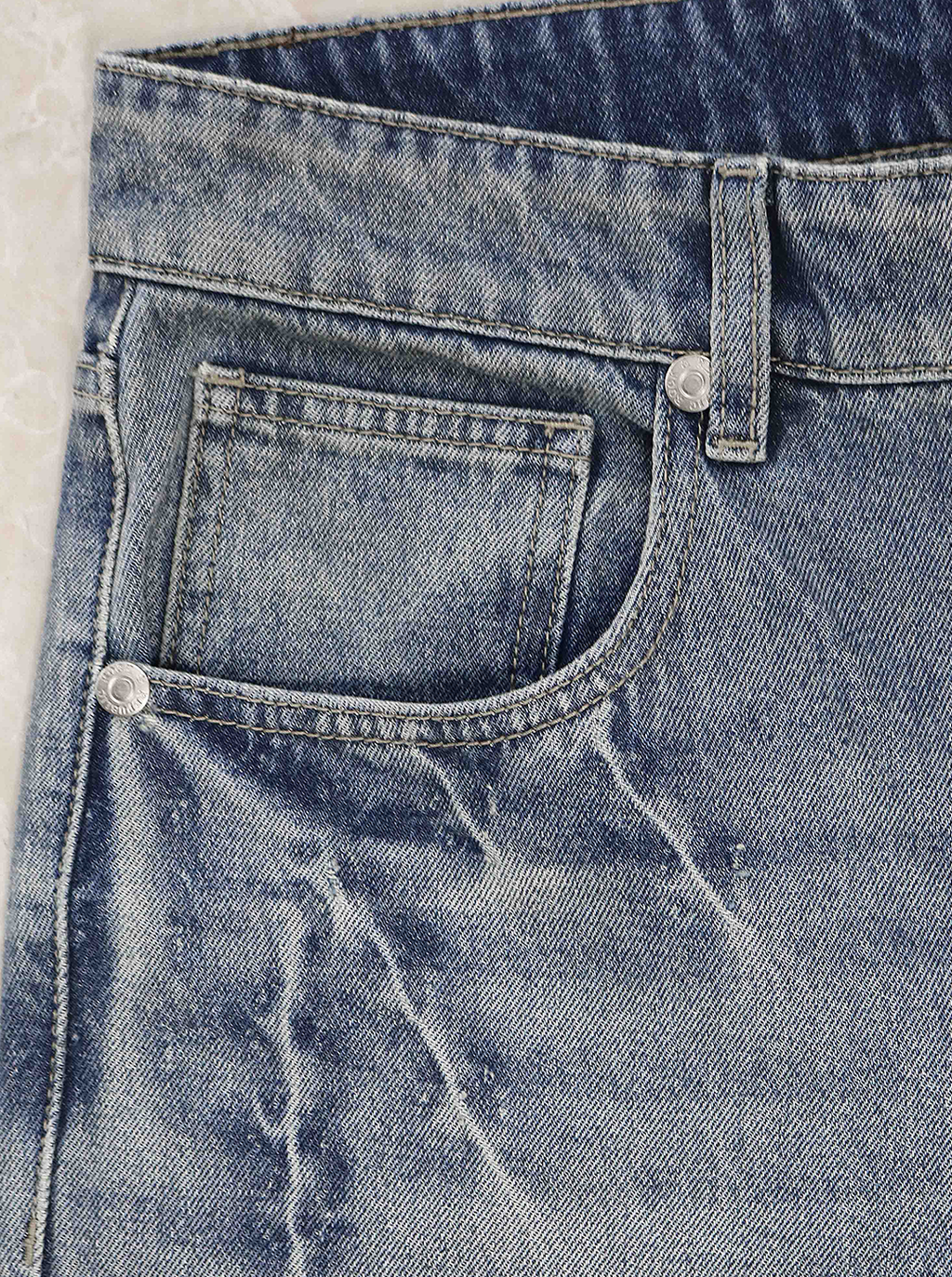 Neil Geometric Pocket Straight Jean