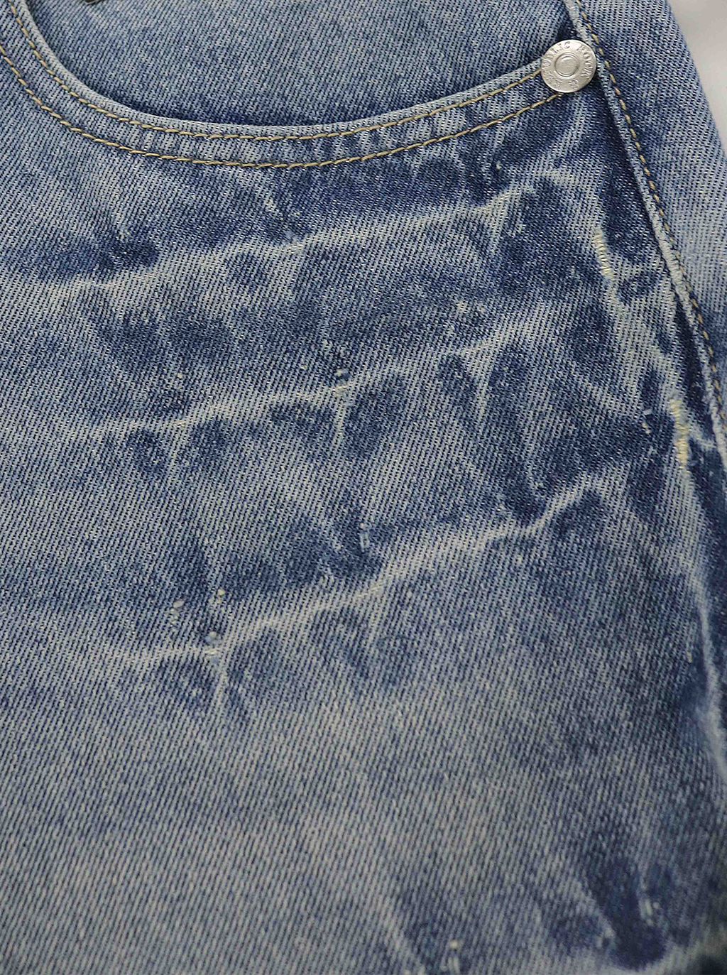 Neil Geometric Pocket Straight Jean