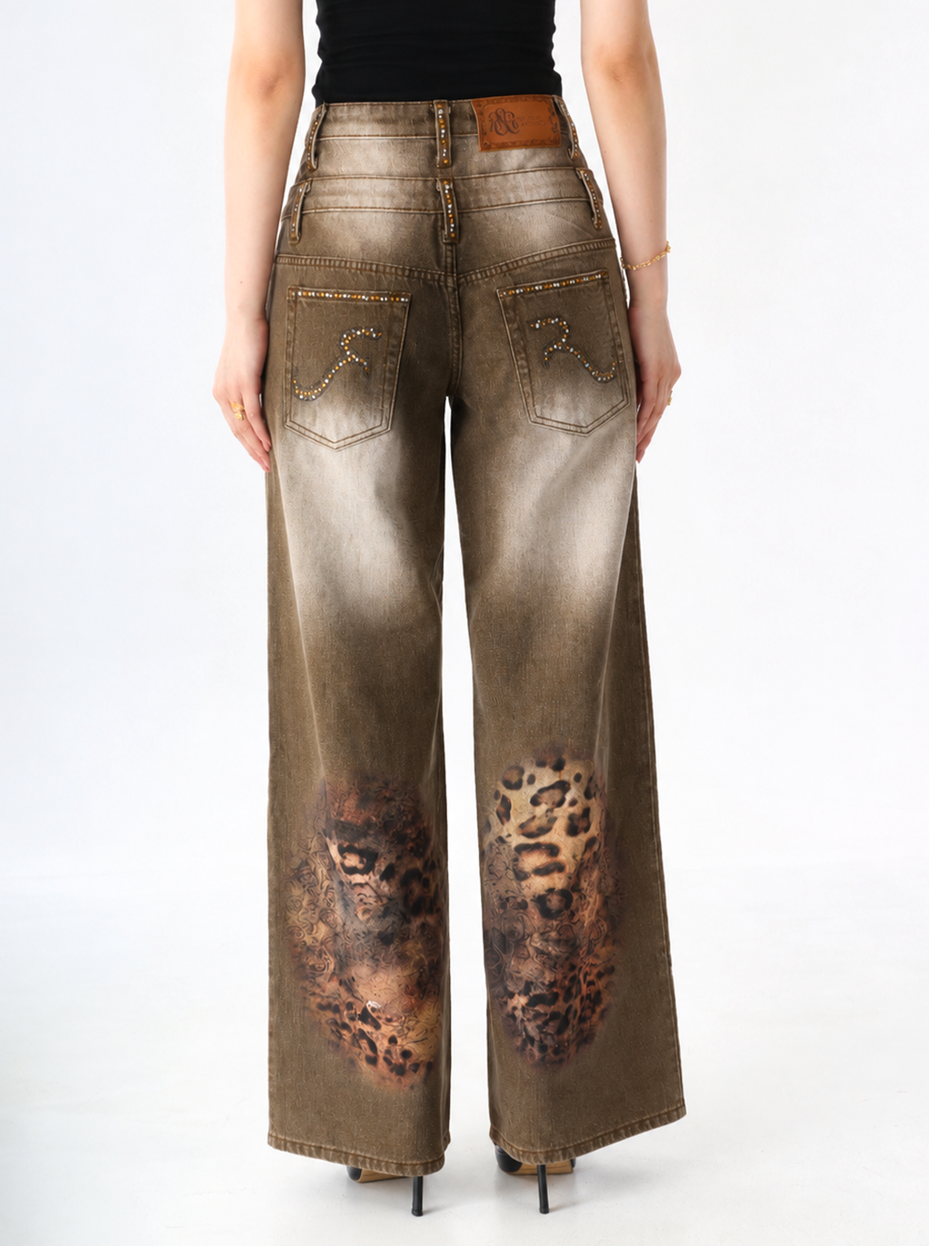 Kaia Floral Embroidered Straight Jean
