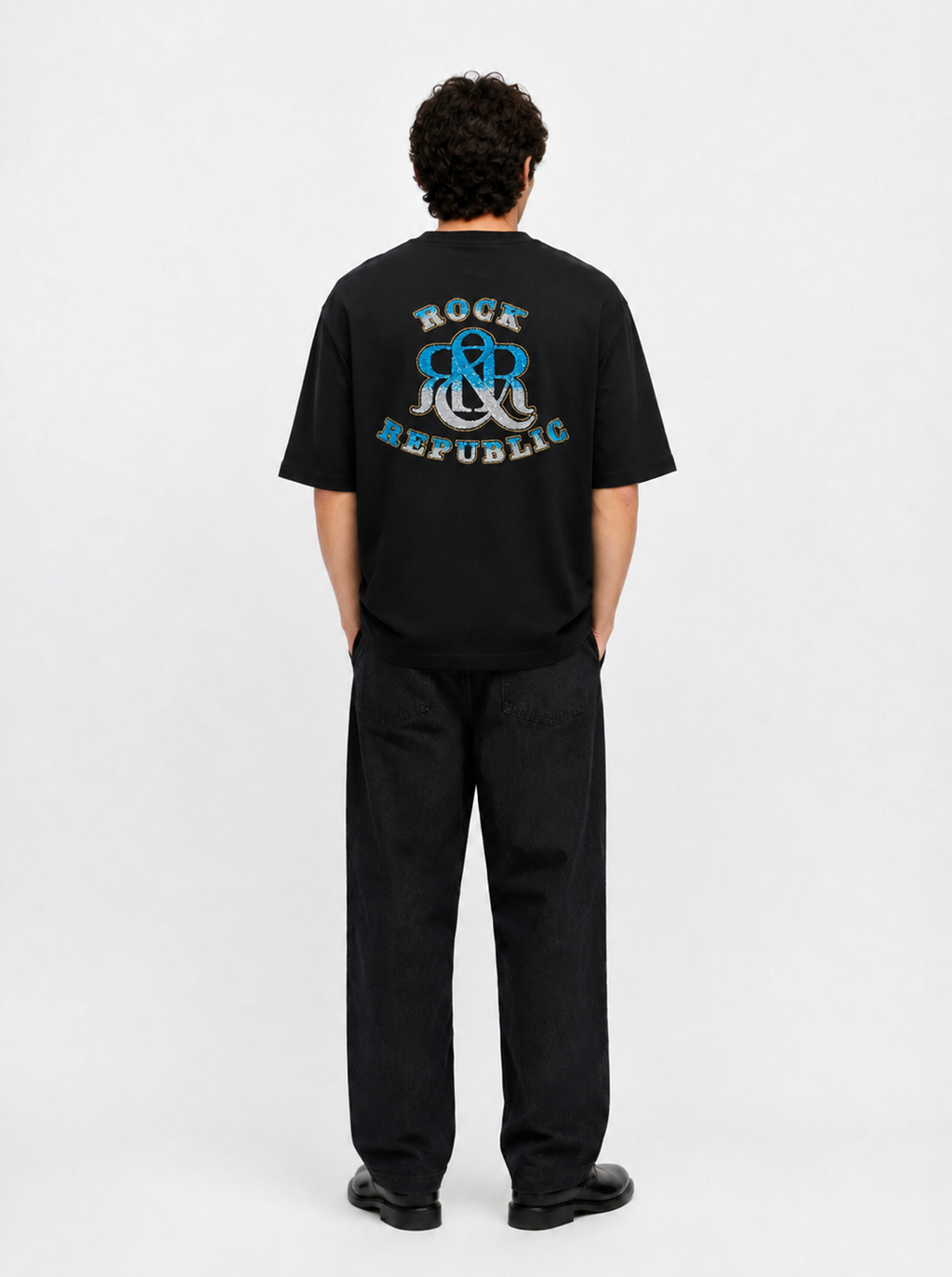 Embroidered Crest Relaxed T-Shirt