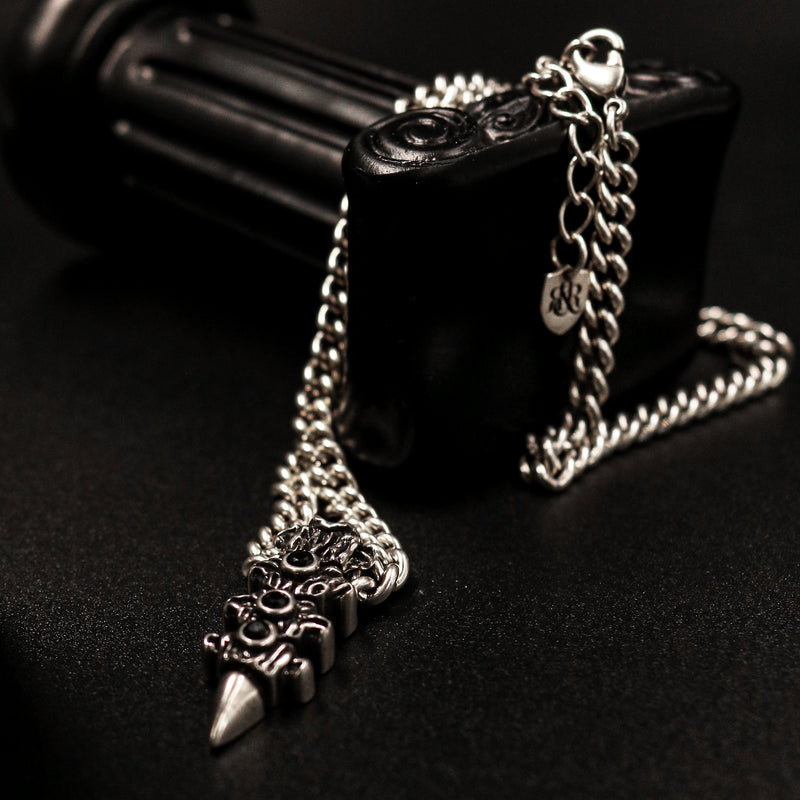 Raven Claw Spike Chain Necklace