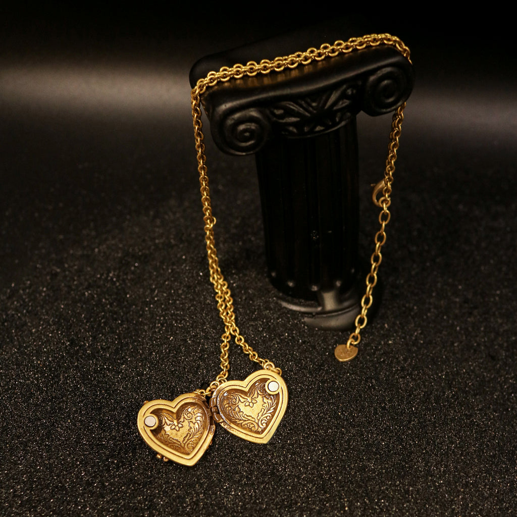 Ornate Winged Heart Chain Necklace