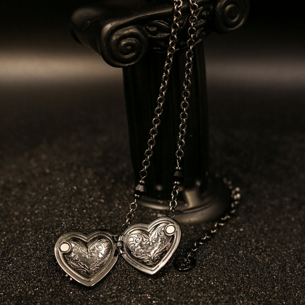 Ornate Winged Heart Chain Necklace