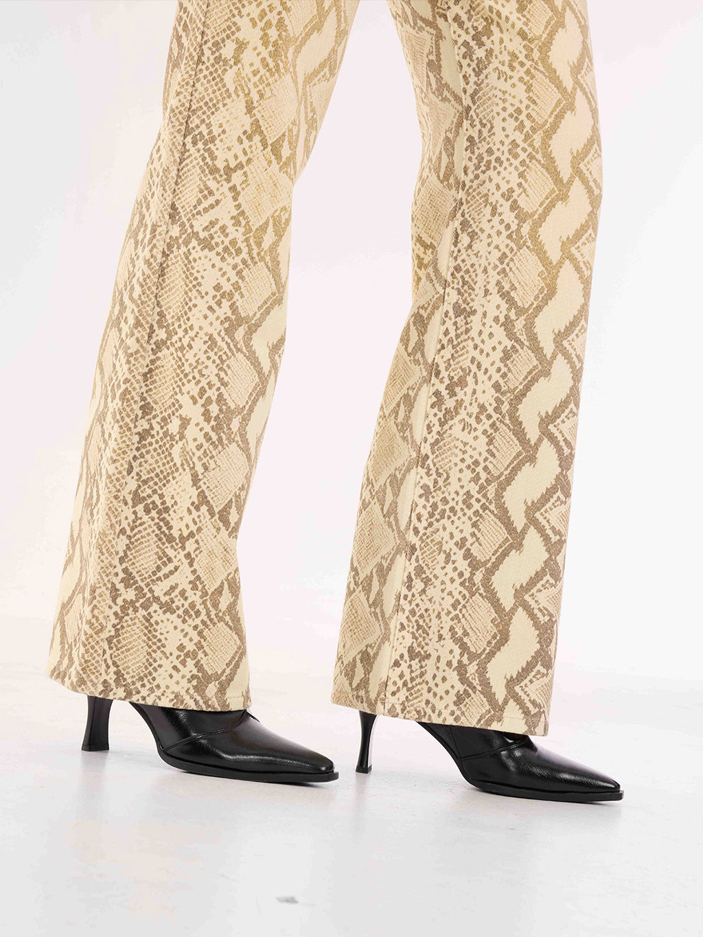 Kaia Cream Snakeskin Straight Jean