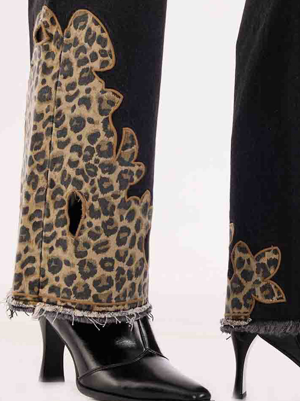 Kaia Frayed Hem Straight Jean