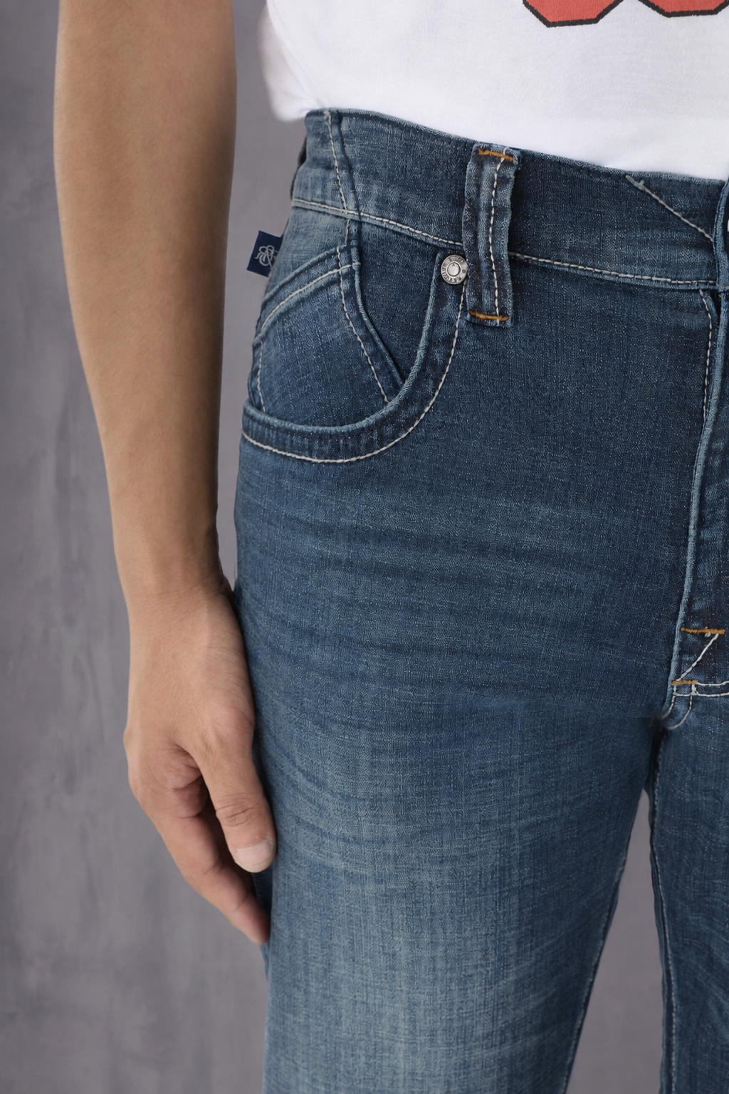 Neil Multi Wave R Stitch Slim Straight Jean