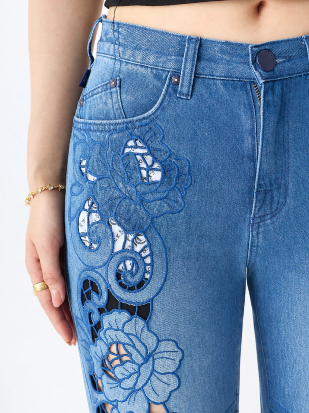 Kaia Curved Pocket Stitching Straight Jean