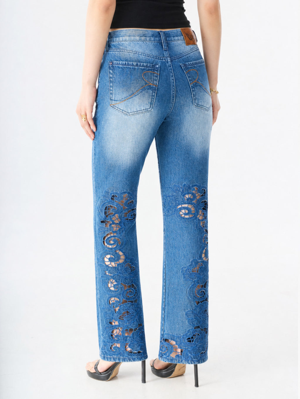 Kaia Curved Pocket Stitching Straight Jean