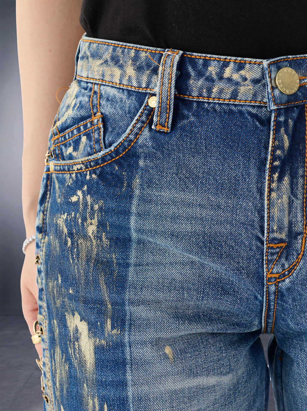 Kaia Center Fade Straight Jean