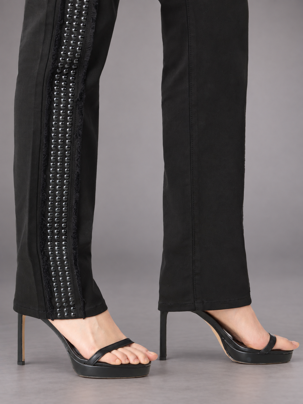 Kaia Tonal Logo Straight Jean
