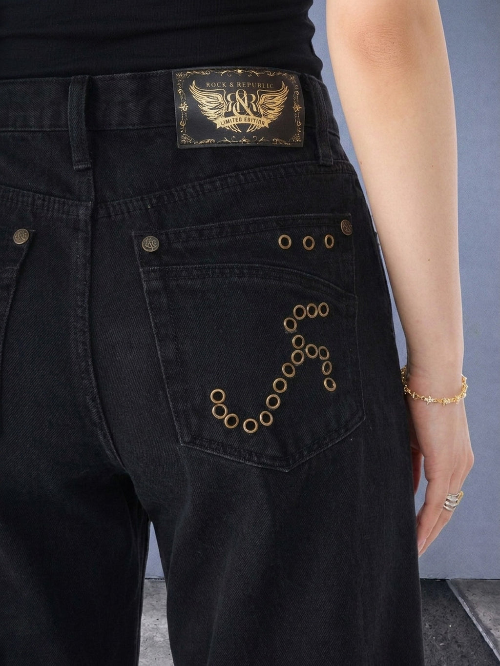 Rowan Gold Eyelet Barrel Leg Jean