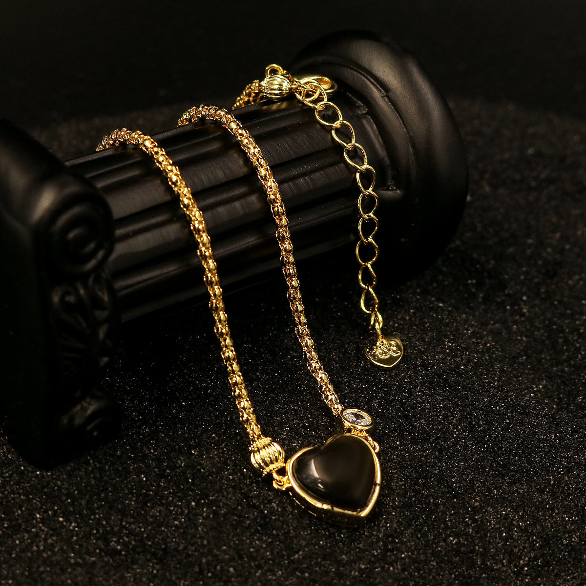 Hollow Heart Link Necklace