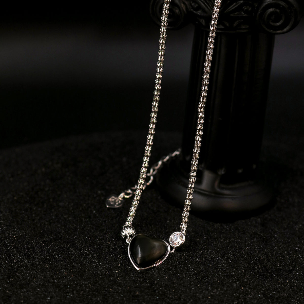 Hollow Heart Link Necklace