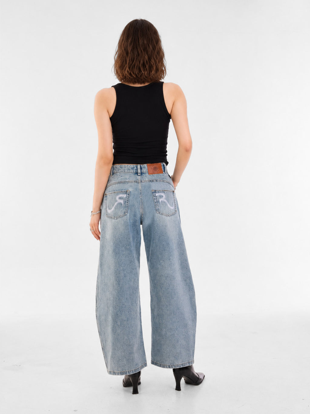 Kaia Light Fade Straight Jean
