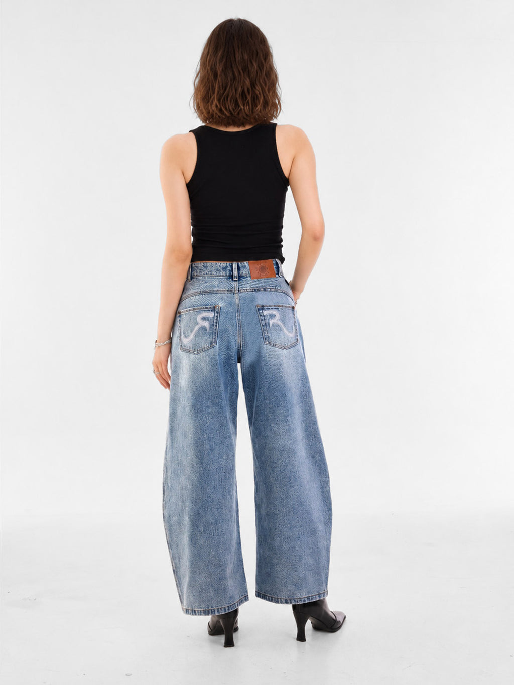 Kaia Light Fade Straight Jean