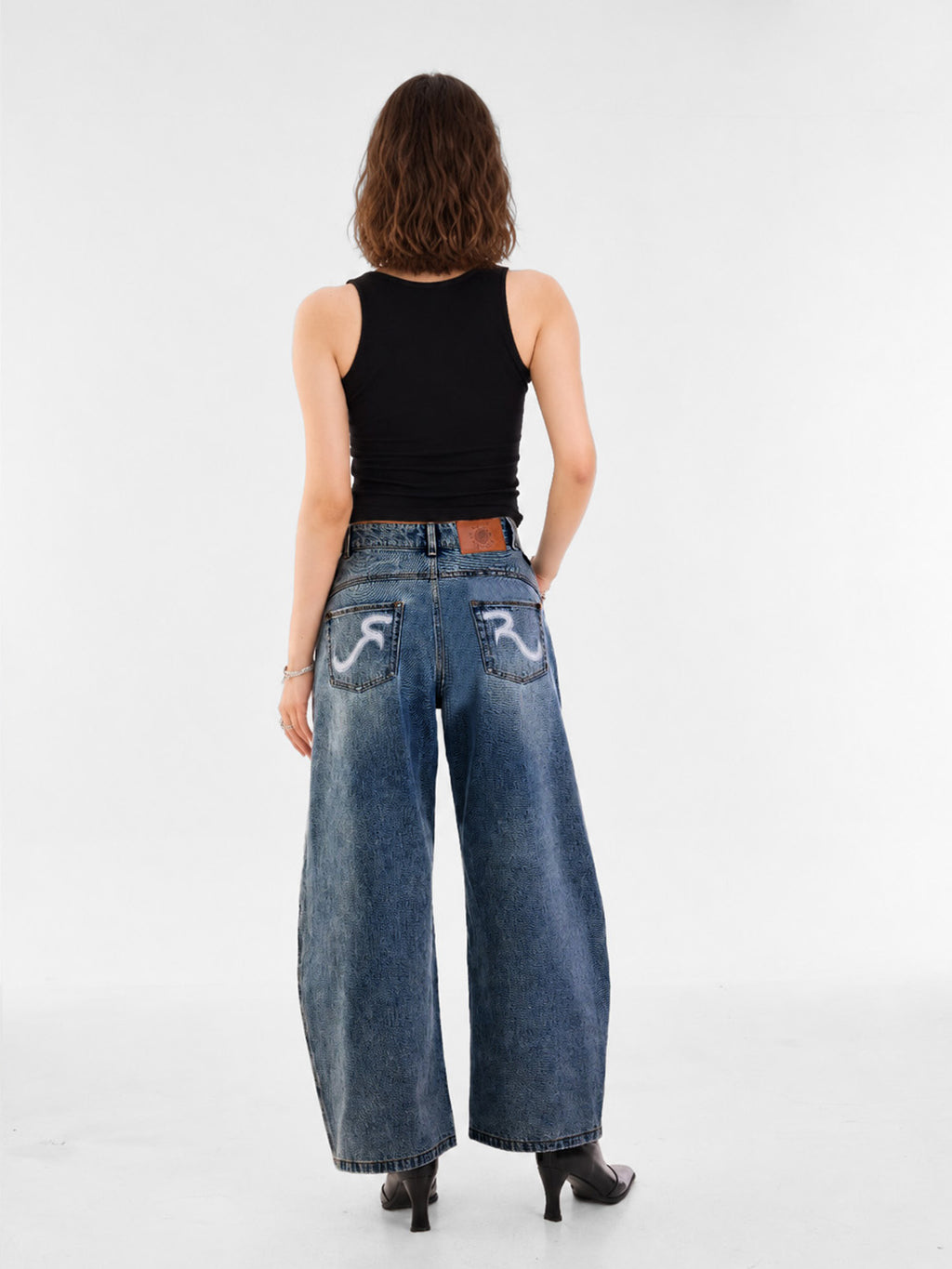 Kaia Light Fade Straight Jean