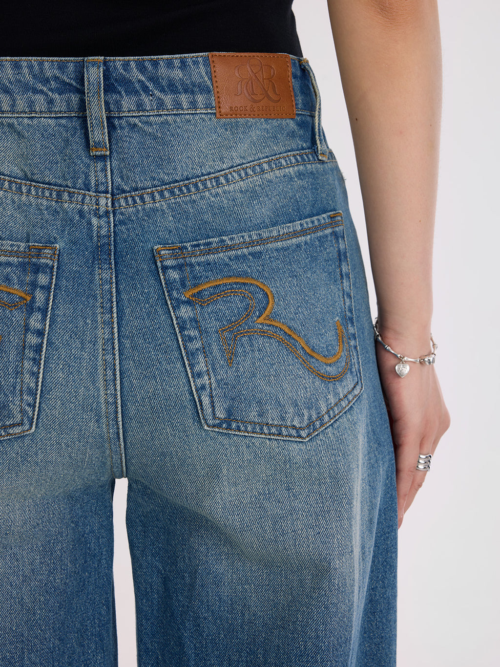 Rowan R Embroidered Barrel Leg Jean