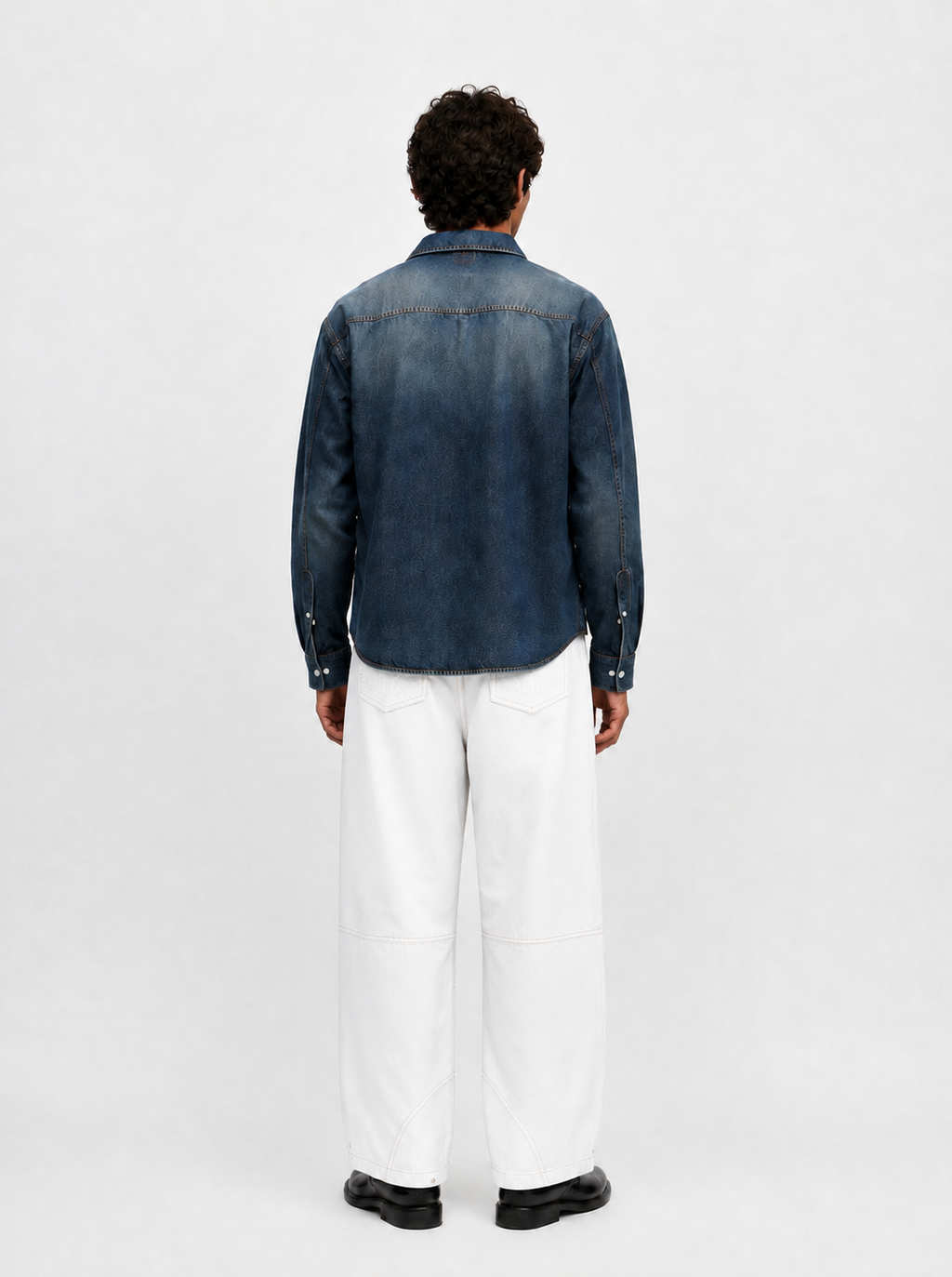 Rowan Embossed R Barrel Leg Jean