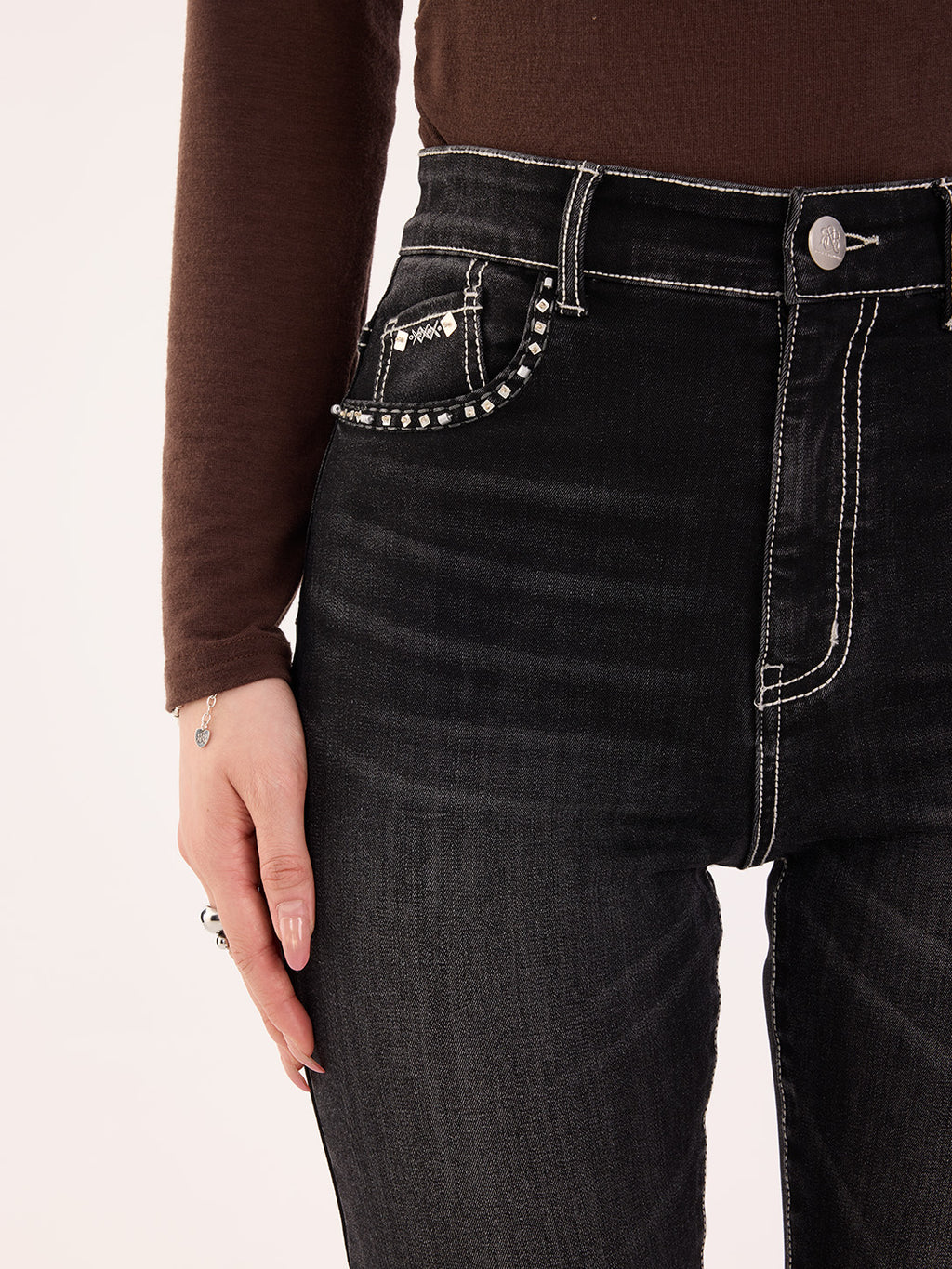 Kaia Mid Rise Wing Pocket Straight Jean