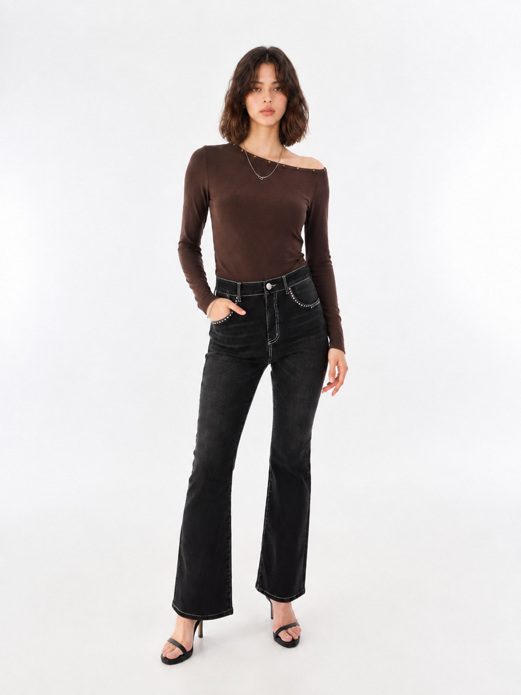 Kaia Mid Rise Wing Pocket Straight Jean