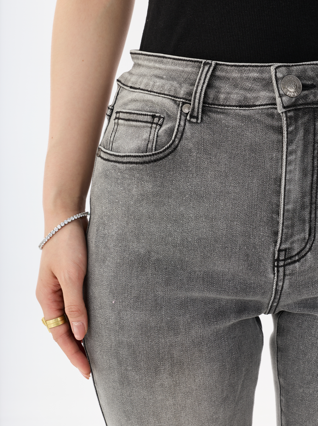 Kaia Mid Rise Contrast Back Pocket Straight Jean